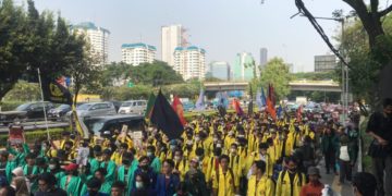 Tertutupnya Draf RKUHP, Aksi Demonstrasi Digelar di Gedung MPR/DPR RI